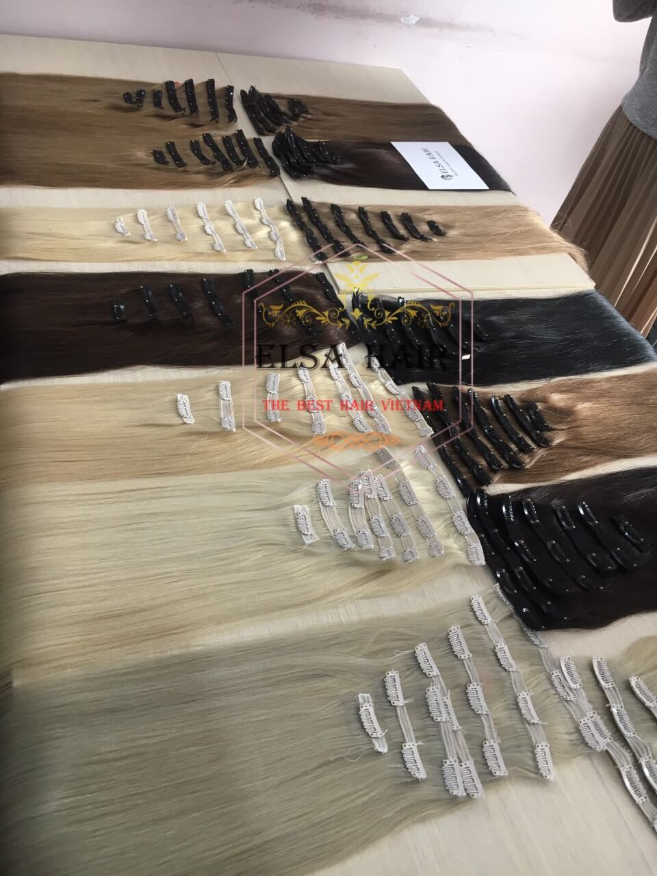 Clip-in Hair Extensions 50 Clip-in Hair Extensions 49