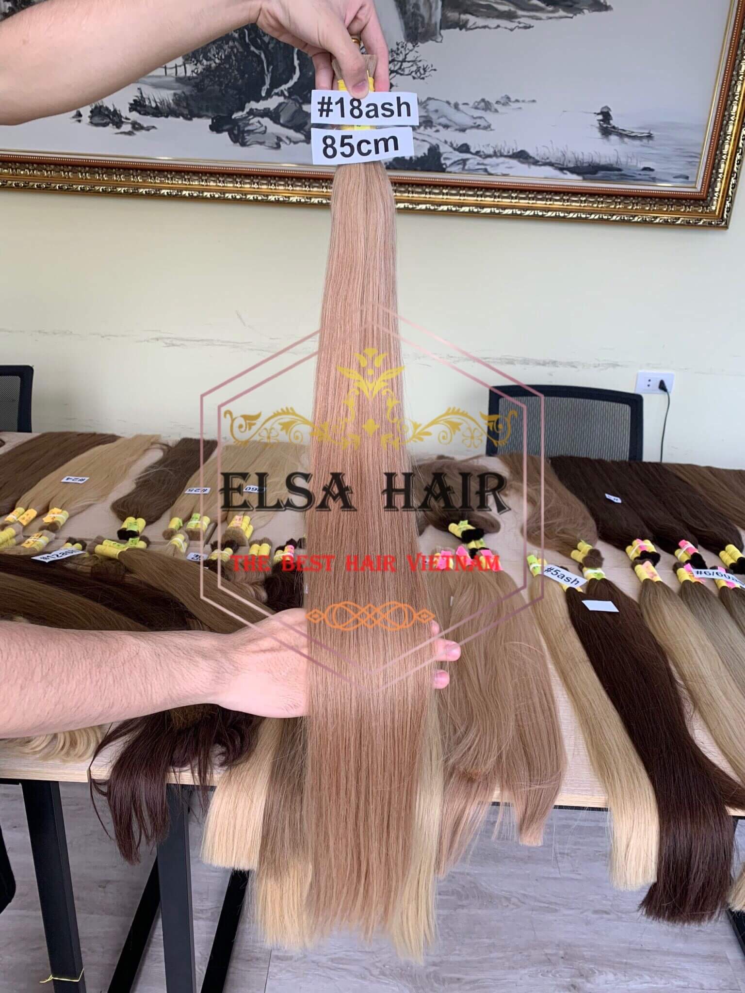 HAIR EXTENSIONS DONE THE RIGHT WAY! 32 HAIR EXTENSIONS DONE THE RIGHT WAY! 31