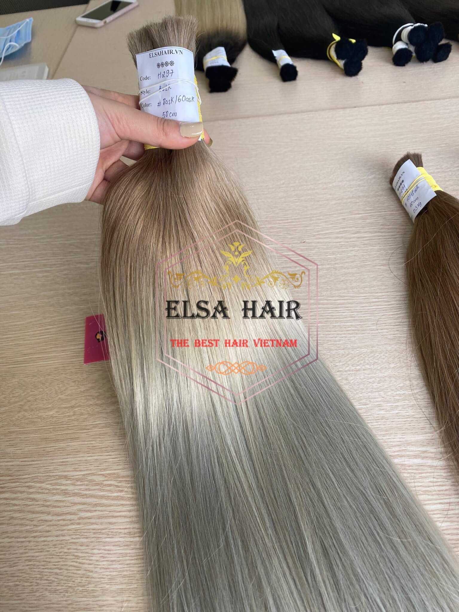ARE HAIR EXTENSIONS EASY TO SEE? 63