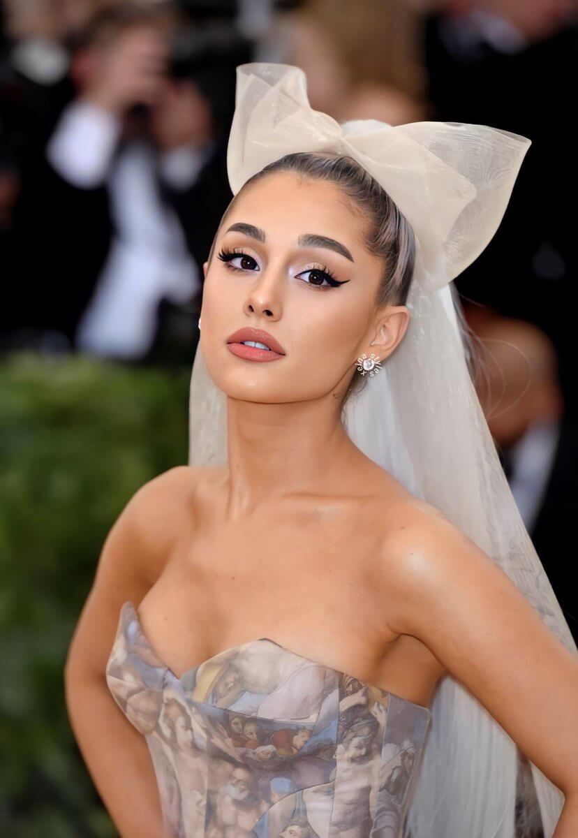 CREATE ARIANA GRANDE-LIKE PONYTAIL 29 CREATE ARIANA GRANDE-LIKE PONYTAIL 28